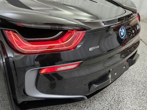 Used 2019 BMW i8 Roadster AWD/4WD image 20