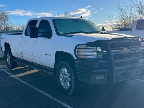 Used 2011 Chevrolet Silverado 3500 LTZ w/ LTZ Plus Package image 2