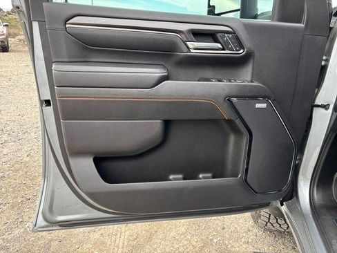 Certified 2024 GMC Sierra 2500 AT4 image 9