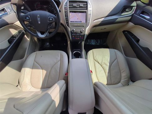 Used 2019 Lincoln MKC Reserve AWD/4WD image 18