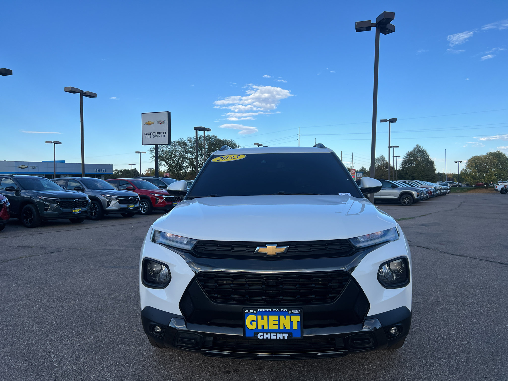 Used 2023 Chevrolet TrailBlazer ACTIV w/ Convenience Package FWD image 3
