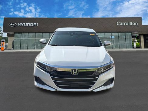 Used 2022 Honda Accord LX image 2