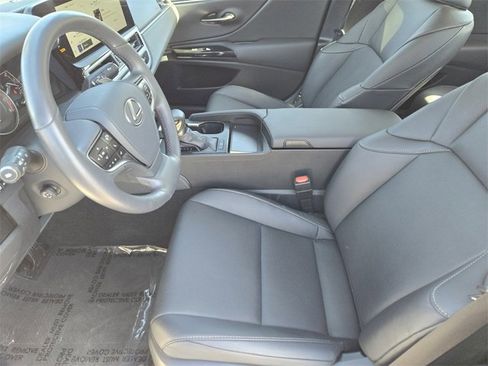Certified 2025 Lexus ES 350 350 w/ Premium Package image 13