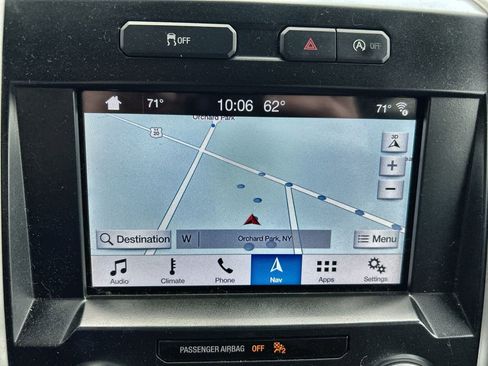 Used 2018 Ford F150 Lariat w/ Equipment Group 502A Luxury image 14