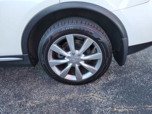 Used 2016 INFINITI QX50 2WD w/ Premium Plus Package image 8