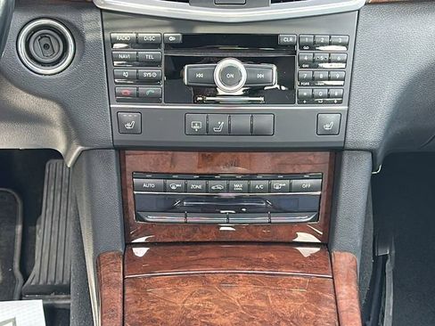 Used 2011 Mercedes-Benz E 350 Sedan image 20