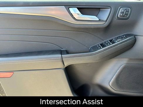 New 2026 Ford Escape Active w/ Active Premium Tech Pack image 13