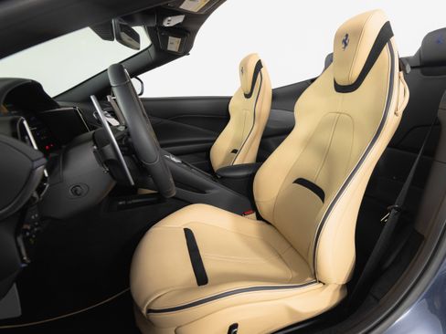 Certified 2025 Ferrari Roma Spider image 13