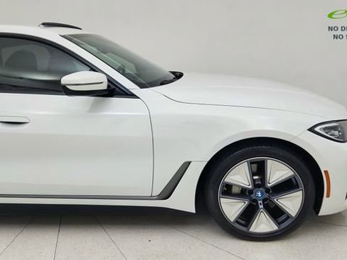 Used 2023 BMW i4 eDrive35 RWD image 7