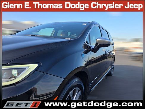 Used 2024 Chrysler Pacifica Pinnacle image 6