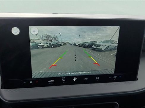 New 2025 Ford Maverick XL image 27