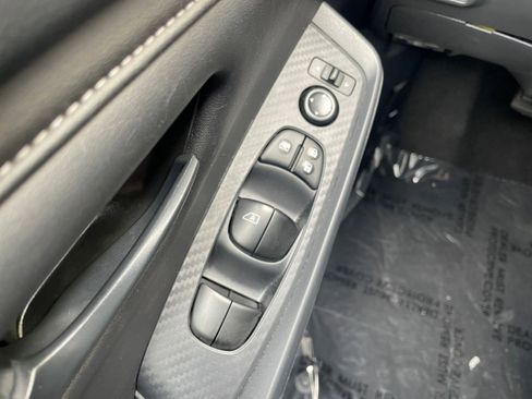 Used 2025 Nissan Sentra S image 18