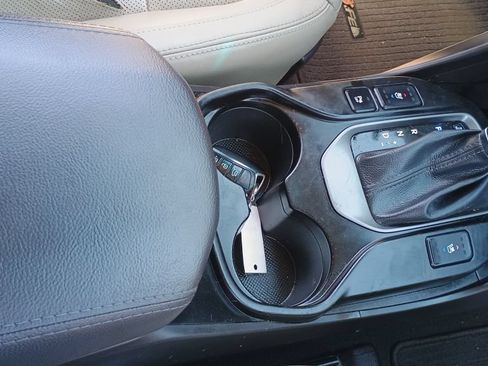 Used 2015 Hyundai Santa Fe GLS w/ Option Group 03 FWD image 15