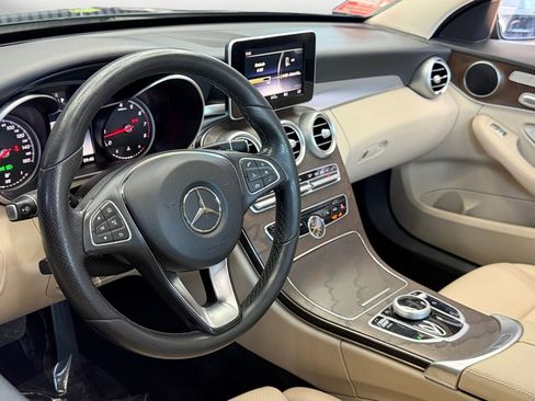 Used 2018 Mercedes-Benz C 300 Sedan w/ Premium Package image 17