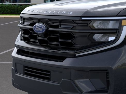 New 2026 Ford Expedition Max Active RWD image 17