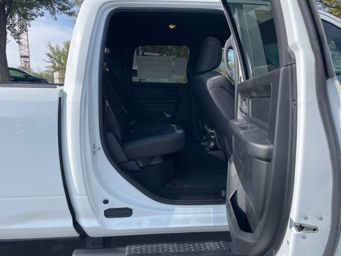 New 2026 RAM 2500 Tradesman AWD/4WD image 24