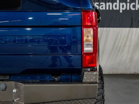 Used 2020 Ford F250 Lariat w/ Lariat Ultimate Package AWD/4WD image 40