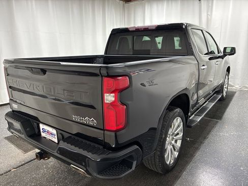 Used 2021 Chevrolet Silverado 1500 High Country w/ Technology Package image 4
