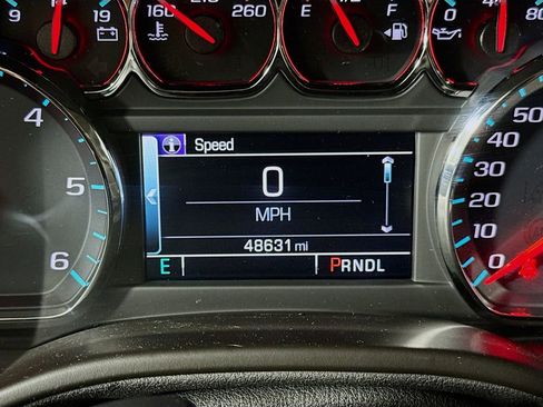 Used 2019 Chevrolet Tahoe LT w/ Luxury Package image 12