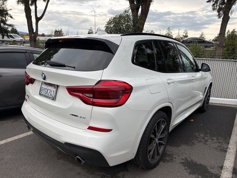 Used 2021 BMW X3 xDrive30i w/ M Sport Package image 3