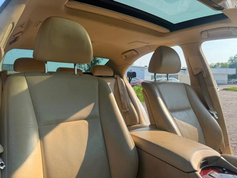 Used 2011 Lexus LS 460 w/ Comfort Pkg RWD image 13