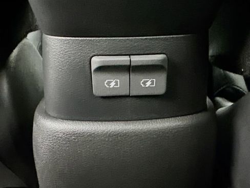 New 2025 Nissan Kicks Play S FWD image 26