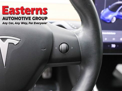 Used 2019 Tesla Model 3 Long Range image 16
