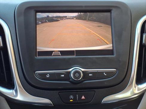 Used 2022 Chevrolet Equinox LS w/ LPO, Floor Liner Package AWD/4WD image 17