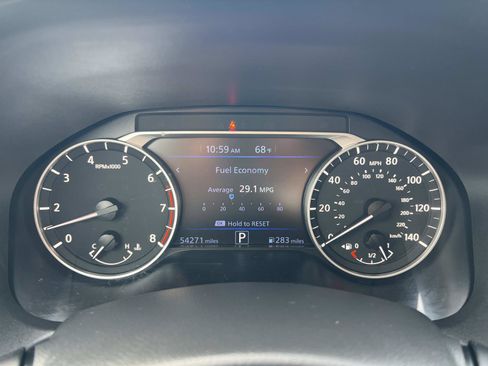 Used 2023 Nissan Altima 2.5 SR image 9