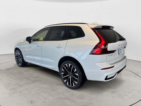 New 2026 Volvo XC60 T8 Ultra w/ Protection Package Premier AWD/4WD image 4