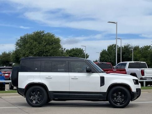 Used 2022 Land Rover Defender 110 X-Dynamic SE AWD/4WD image 3