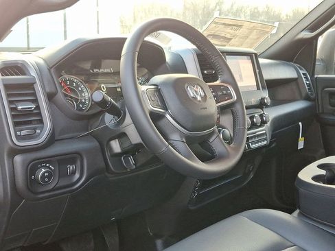 New 2024 RAM 3500 Tradesman w/ Safety Group AWD/4WD image 7