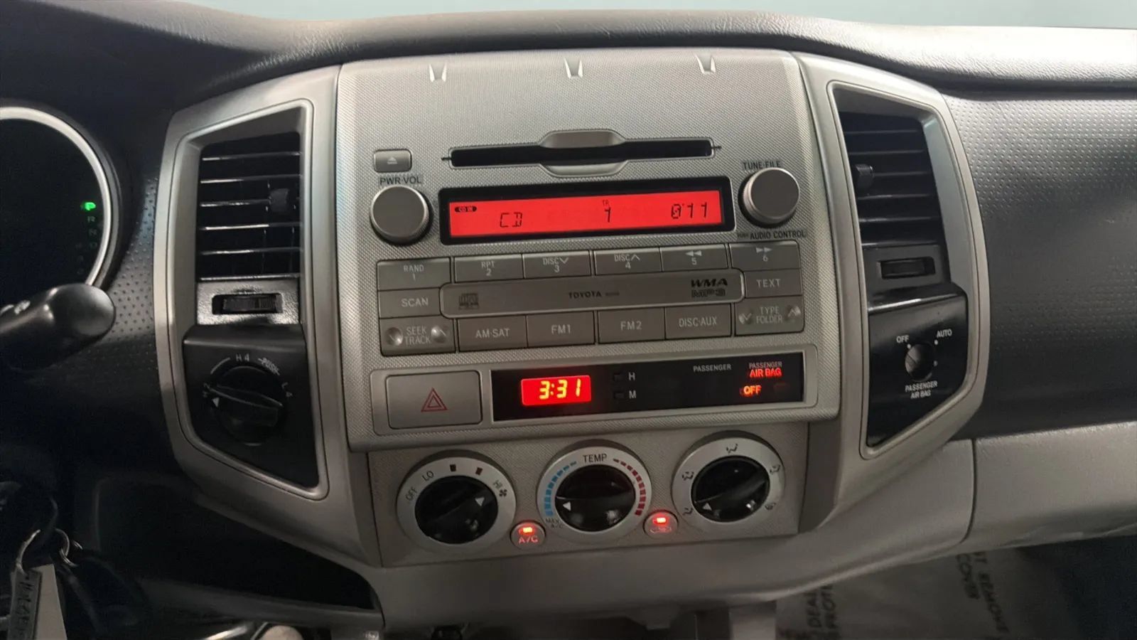Used 2010 Toyota Tacoma 4x4 Access Cab V6 image 13