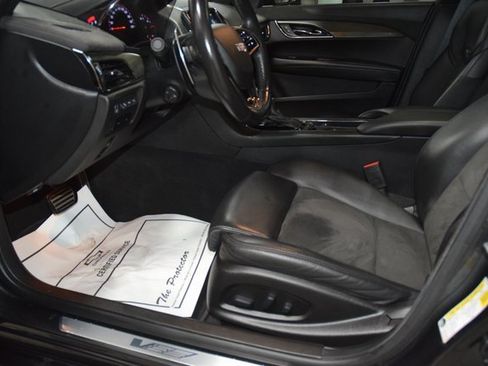 Used 2017 Cadillac ATS V w/ Luxury Package image 40