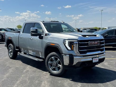 New 2026 GMC Sierra 2500 SLT w/ SLT Premium Package AWD/4WD image 2