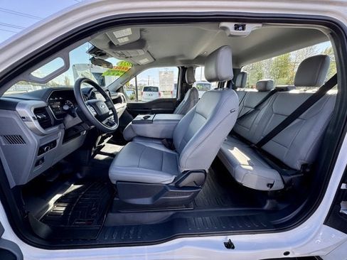 Used 2023 Ford F150 XL w/ Trailer Tow Package image 9