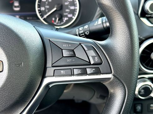 Used 2024 Nissan Sentra SV image 15