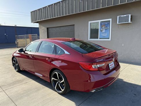 Used 2018 Honda Accord Sport image 5