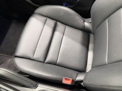 Certified 2025 Porsche Cayenne image 54