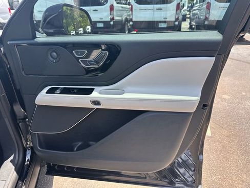 New 2026 Lincoln Aviator Reserve RWD image 15