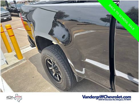 Used 2017 Chevrolet Colorado LT RWD image 6