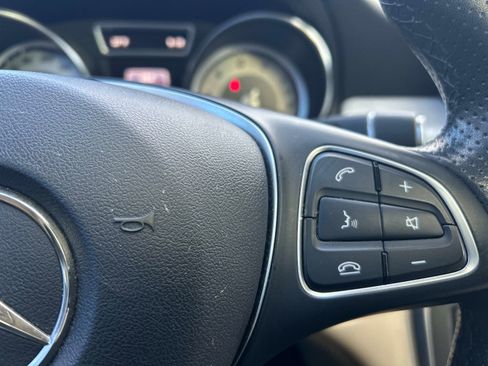 Used 2017 Mercedes-Benz GLA 250 4MATIC image 26