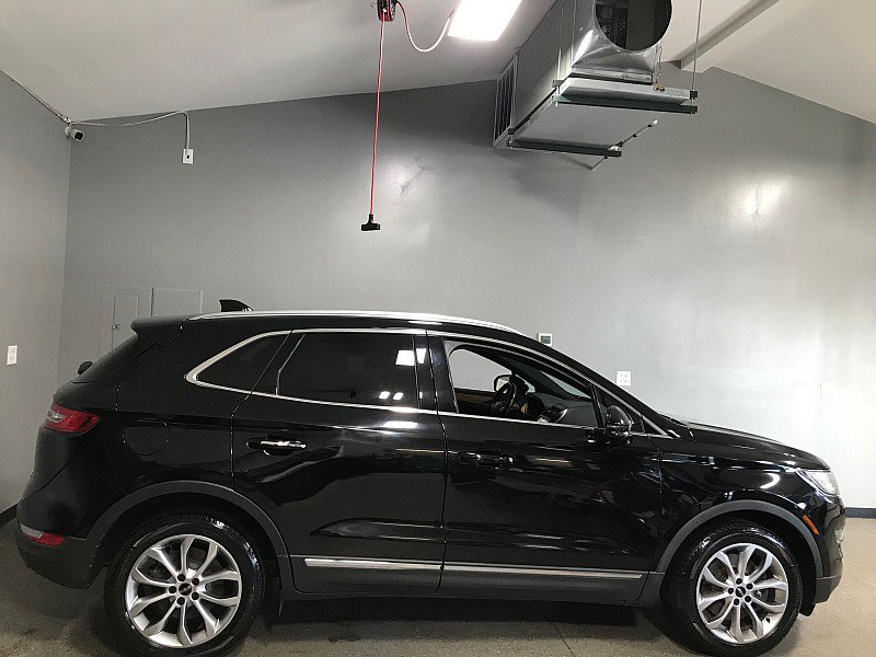 Used 2016 Lincoln MKC Select w/ Select Plus Package AWD/4WD image 2