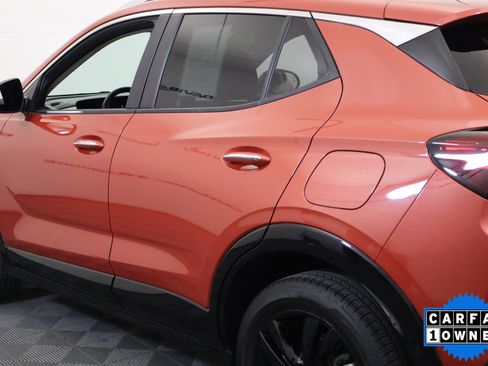 Used 2024 Buick Encore GX Sport Touring image 11