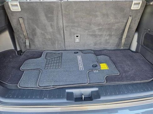 Used 2023 Toyota Highlander L image 6