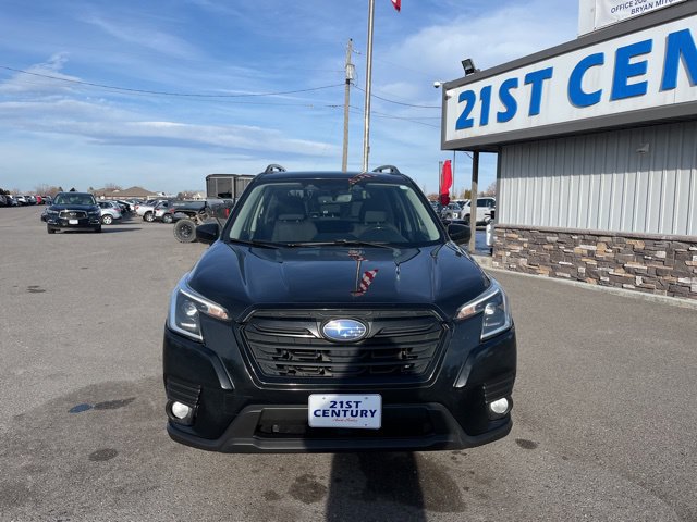 Used 2022 Subaru Forester Premium w/ Popular Package #1 AWD/4WD image 2