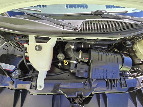 Used 2016 Chevrolet Express 2500 image 20