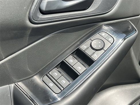 Certified 2025 Nissan Rogue S image 16