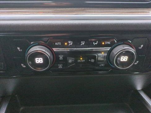 Used 2023 Chevrolet Silverado 1500 RST image 15