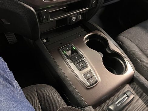 Used 2022 Honda Pilot Sport image 28